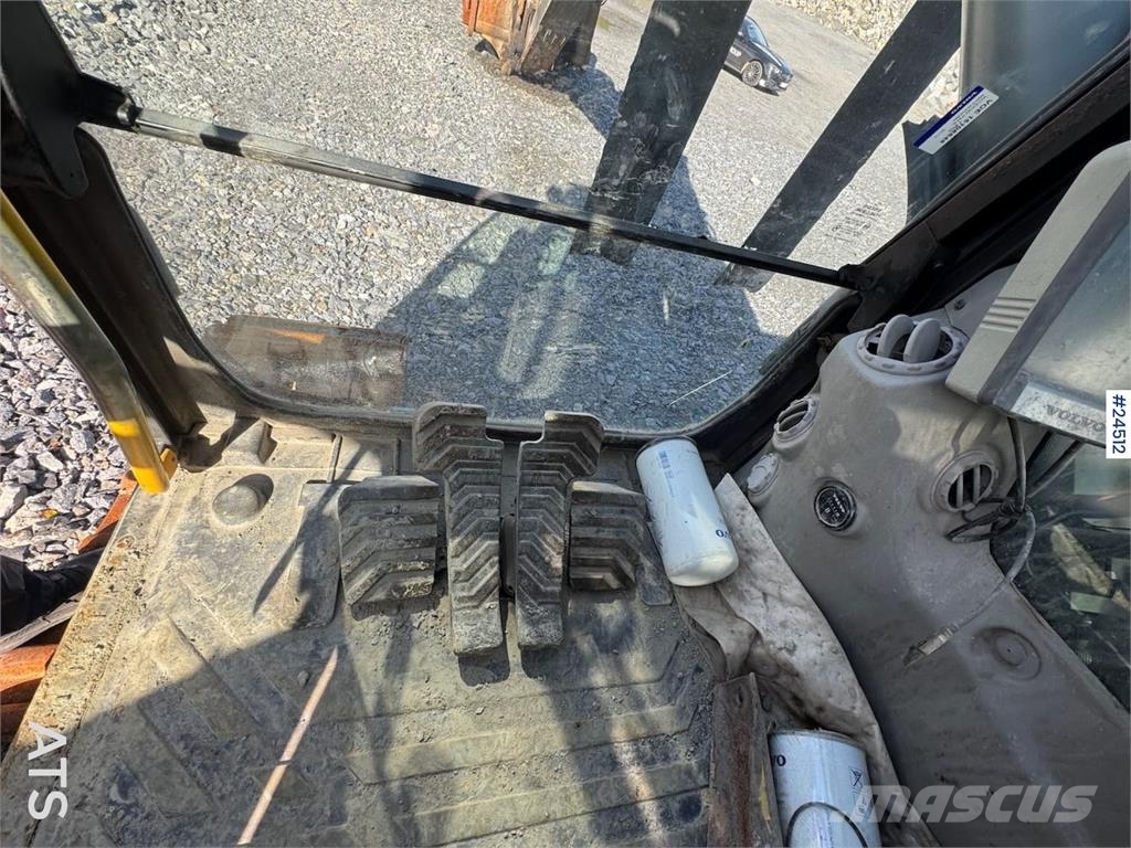 Volvo EC700C Tracked Excavator – Digging Bucket and Soos Crawler excavators
