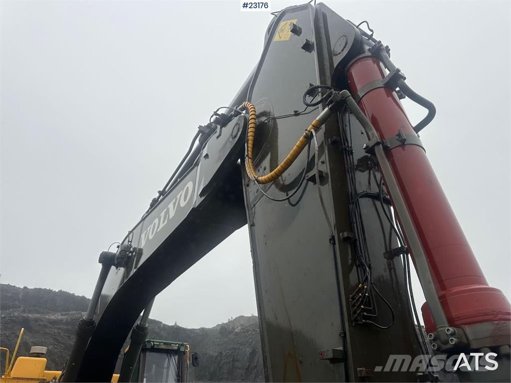 Volvo EC700CL crawler excavator w/ one bucket – Hydrauli Верижен екскаватор