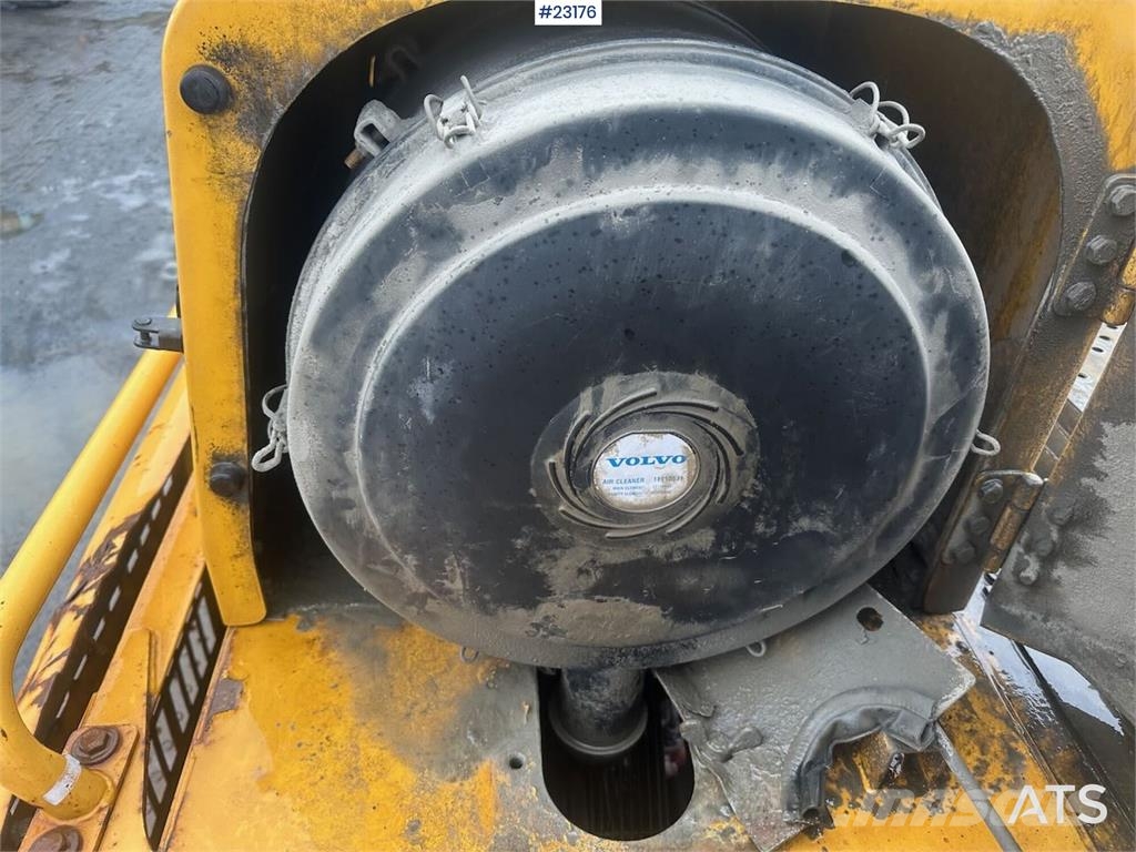Volvo EC700CL crawler excavator w/ one bucket – Hydrauli Верижен екскаватор