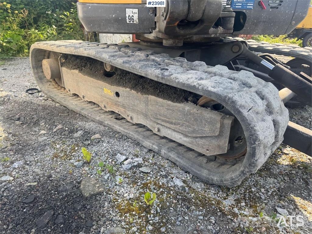 Volvo ECR 50D Excavator - Tilt and 2 buckets حفارات زحافة