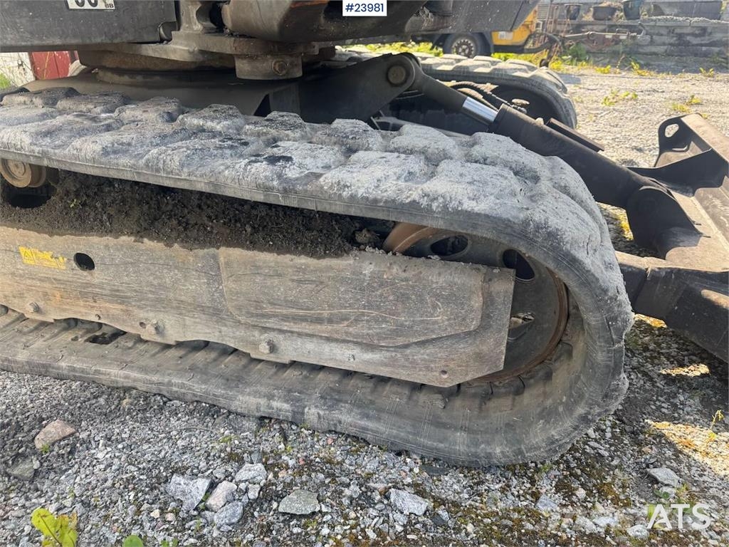Volvo ECR 50D Excavator - Tilt and 2 buckets حفارات زحافة