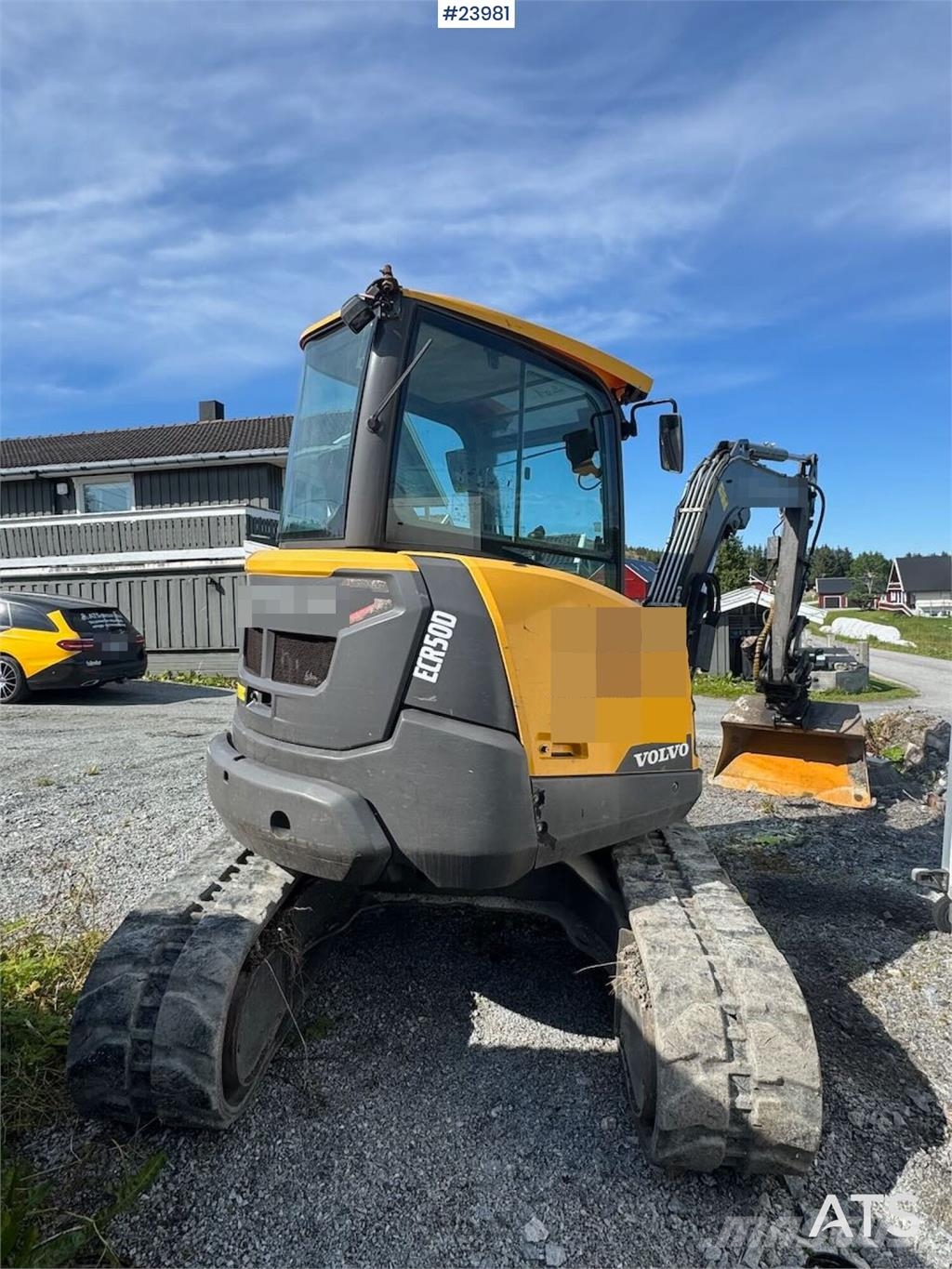 Volvo ECR 50D Excavator - Tilt and 2 buckets حفارات زحافة