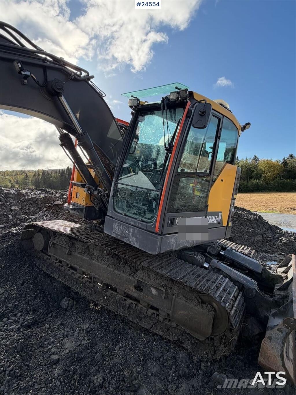 Volvo ECR145 Tracked excavator - Tilt and grading bucket Bageri guseničari