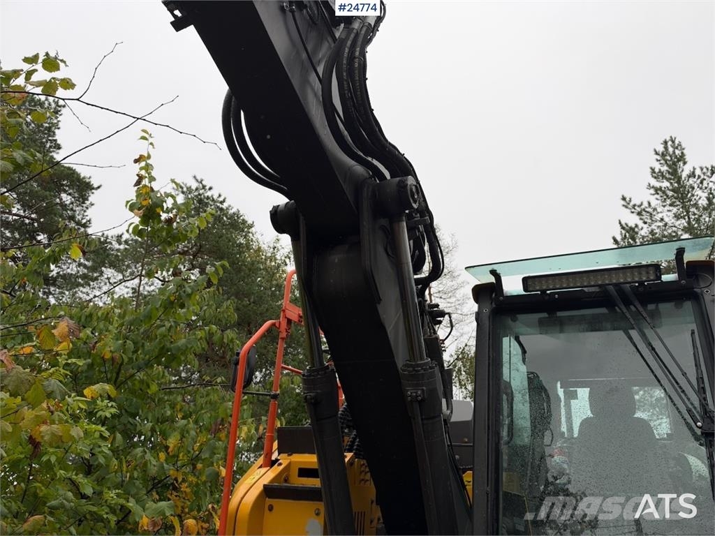 Volvo ECR145EL Excavator with GPS, Rototilt, OilQuick, H Kāpurķēžu ekskavatori