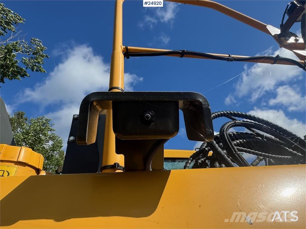 Volvo ECR145EL Tracked excavator with rail wheels – 4,30 Beltegraver