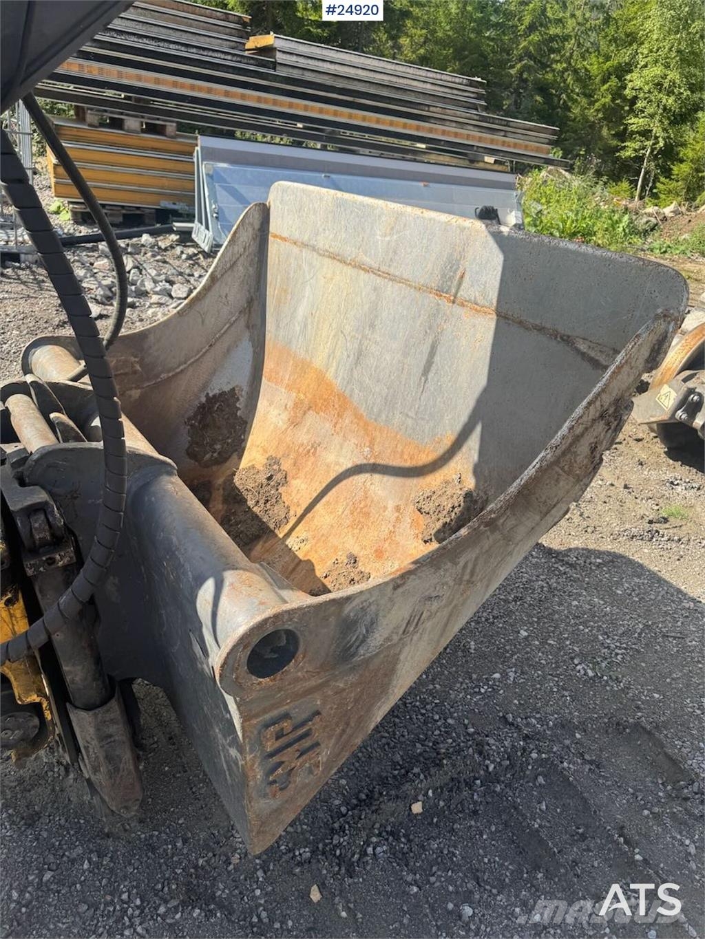Volvo ECR145EL Tracked excavator with rail wheels – 4,30 Beltegraver
