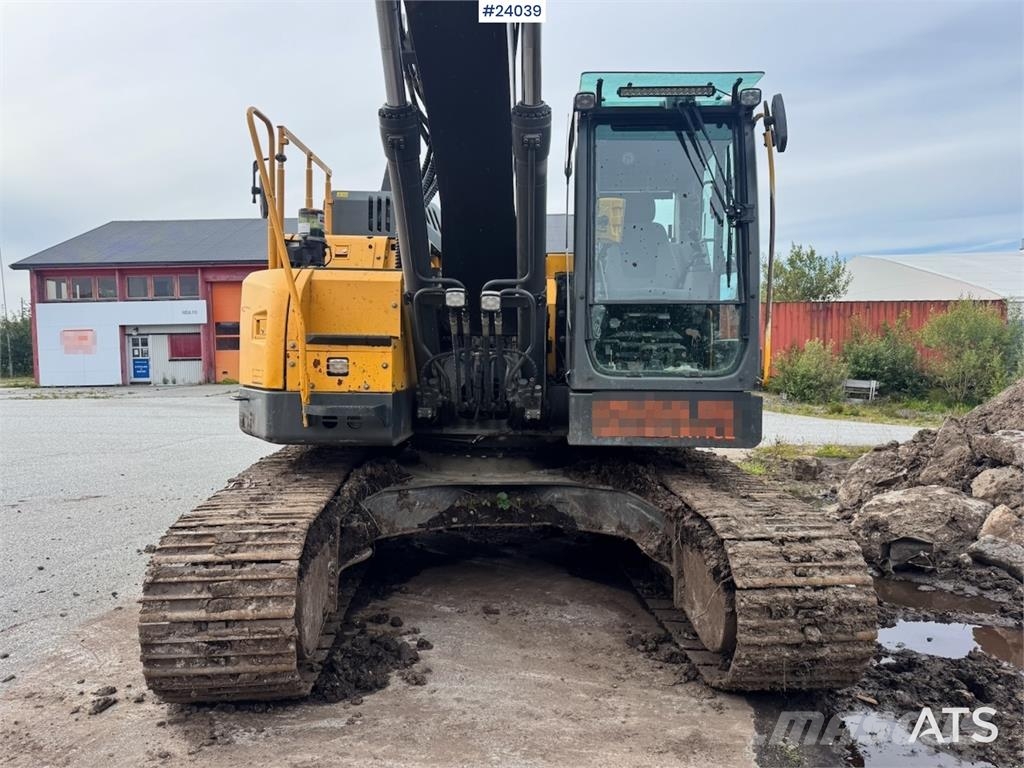 Volvo ECR235EL Excavator w/ Rototilt, 3 buckets, GPS and Beltegraver