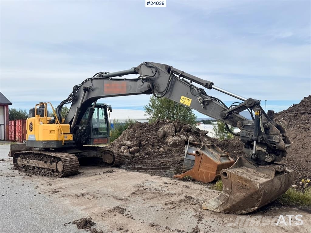 Volvo ECR235EL Excavator w/ Rototilt, 3 buckets, GPS and Beltegraver