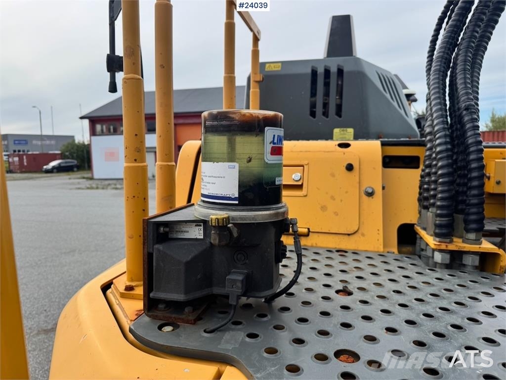 Volvo ECR235EL Excavator w/ Rototilt, 3 buckets, GPS and Beltegraver