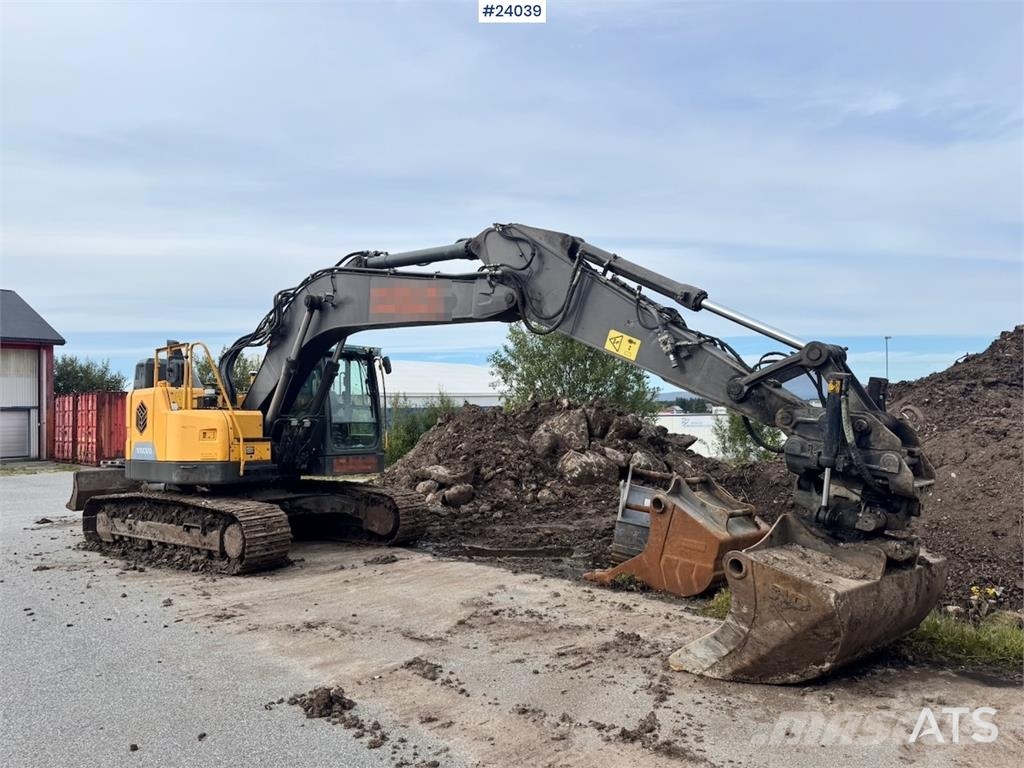 Volvo ECR235EL Excavator w/ Rototilt, 3 buckets, GPS and Beltegraver