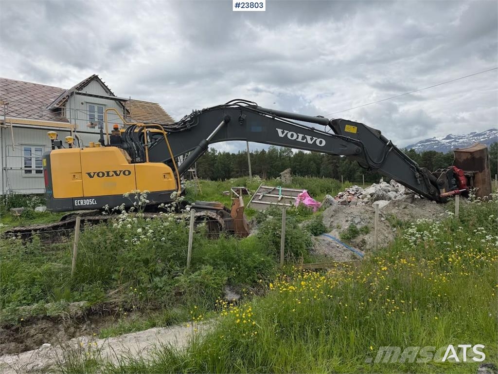 Volvo ECR305CL excavator w/ GPS, sanding bucket and roto حفارات زحافة