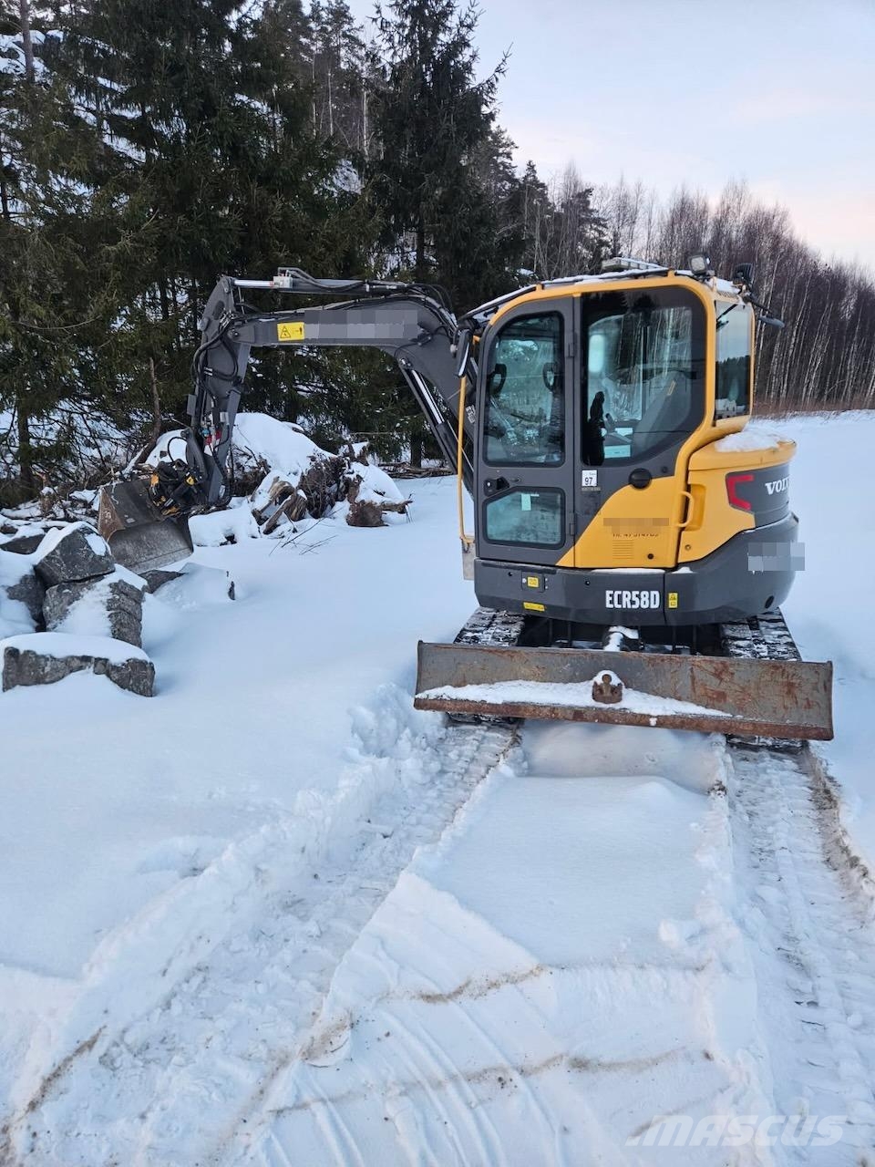 Volvo ECR58D Crawler Excavator – Rototilt – 2 Buckets – Mini ekskavatörler, 7 tona dek