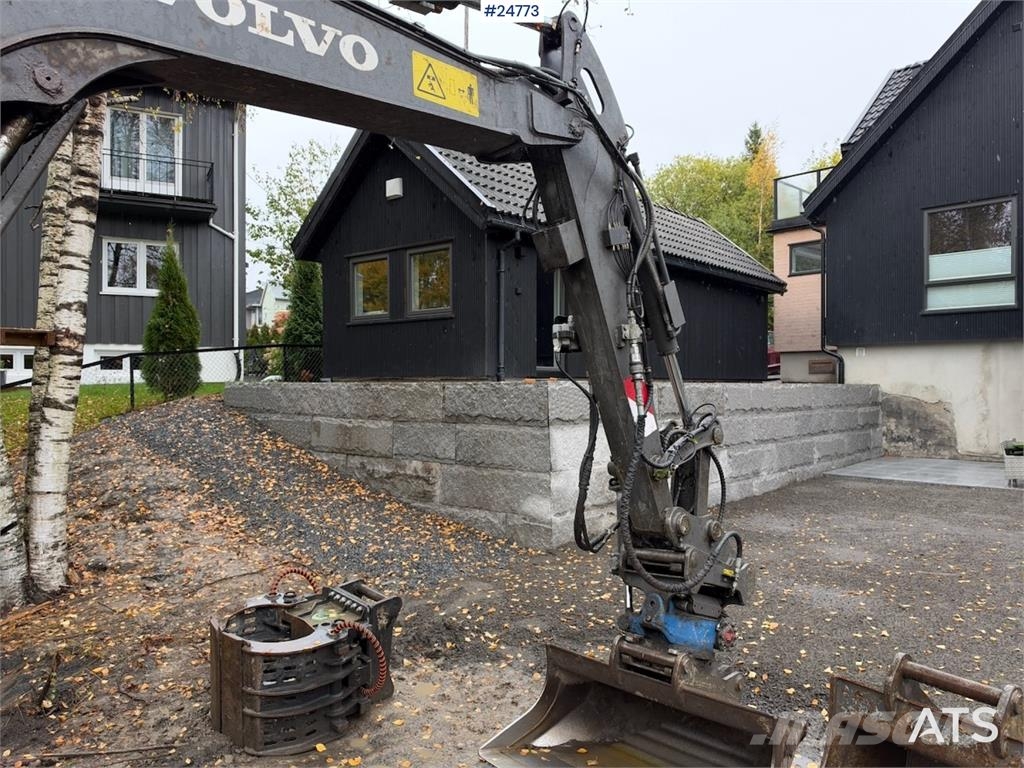 Volvo ECR58D Excavator with Rototilt and 3 Buckets Mini ekskavatori < 7 t