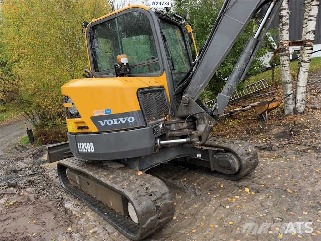 Volvo ECR58D Excavator with Rototilt and 3 Buckets Mini ekskavatori < 7 t