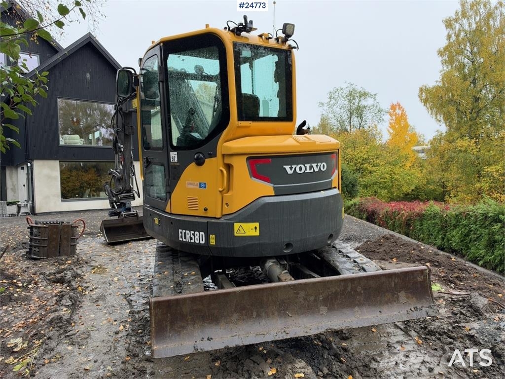 Volvo ECR58D Excavator with Rototilt and 3 Buckets Mini ekskavatori < 7 t