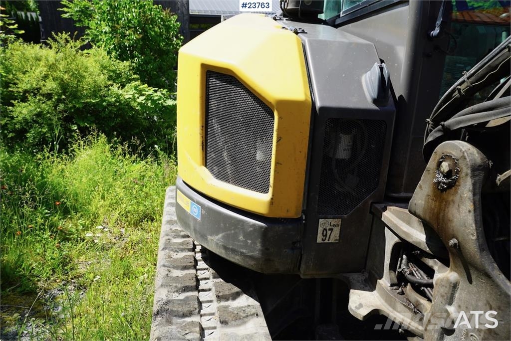Volvo ECR58F with tilt and two buckets. Only 3,035 hours حفارات صغيرة أقل من 7 طن (حفارات صغيرة)