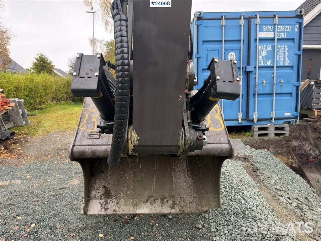 Volvo EW140D Wheeled Excavator with Rototilt, GPS and Gr Hjulgravere
