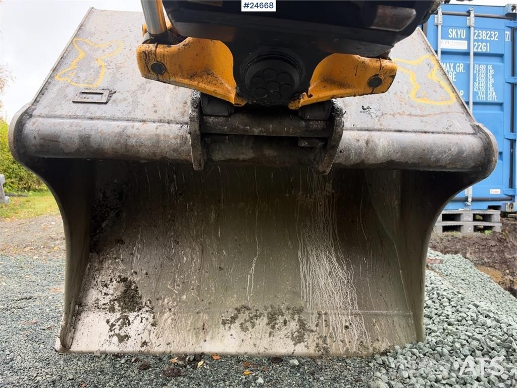 Volvo EW140D Wheeled Excavator with Rototilt, GPS and Gr Hjulgravere