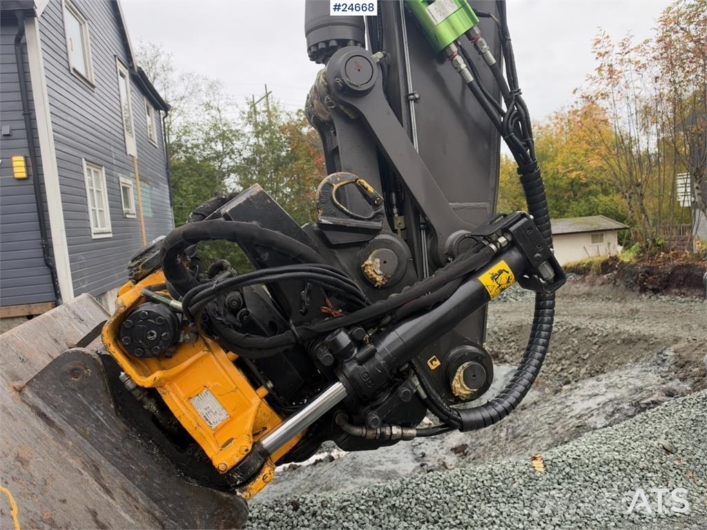 Volvo EW140D Wheeled Excavator with Rototilt, GPS and Gr Hjulgravere