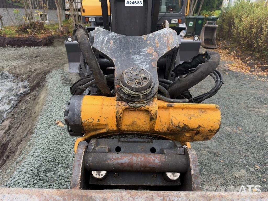 Volvo EW140D Wheeled Excavator with Rototilt, GPS and Gr Hjulgravere