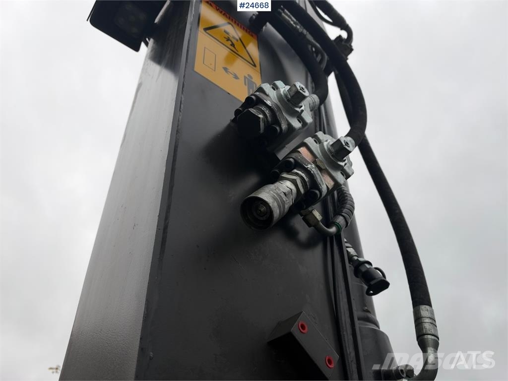 Volvo EW140D Wheeled Excavator with Rototilt, GPS and Gr Hjulgravere