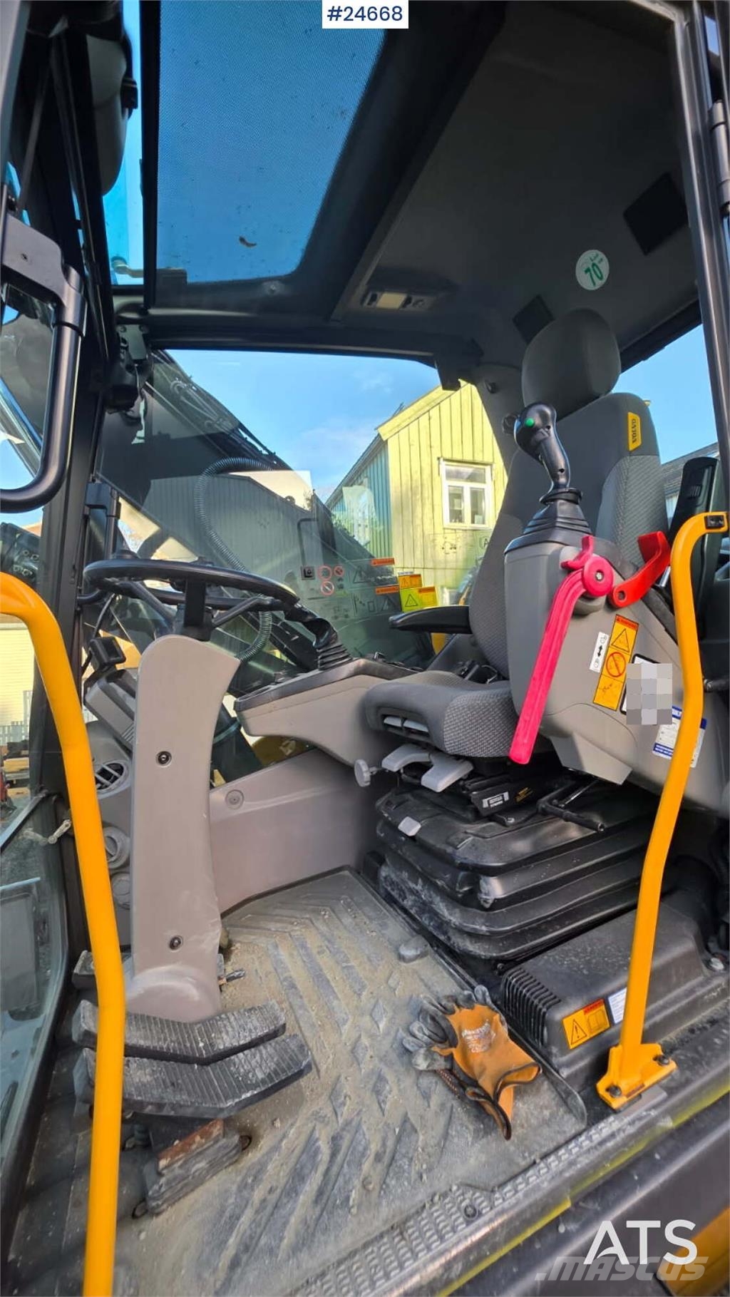 Volvo EW140D Wheeled Excavator with Rototilt, GPS and Gr Wheeled excavators