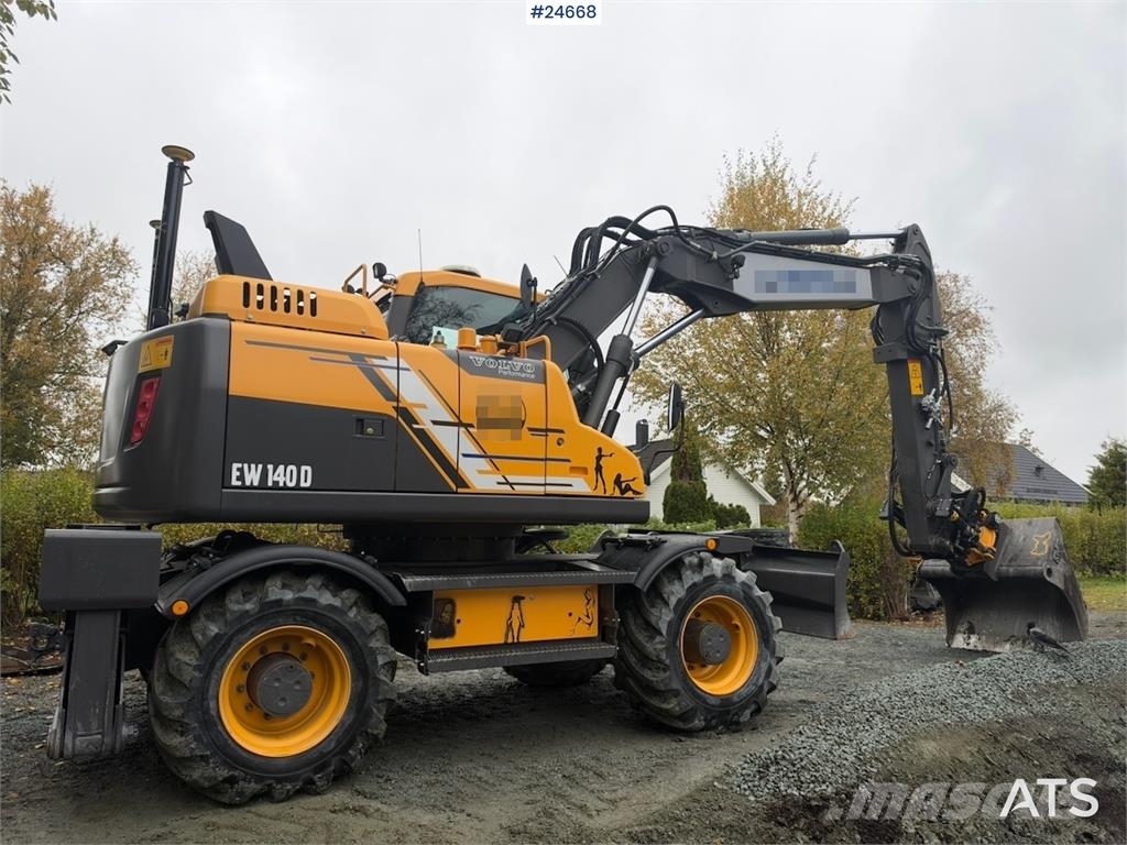 Volvo EW140D Wheeled Excavator with Rototilt, GPS and Gr Hjulgravere