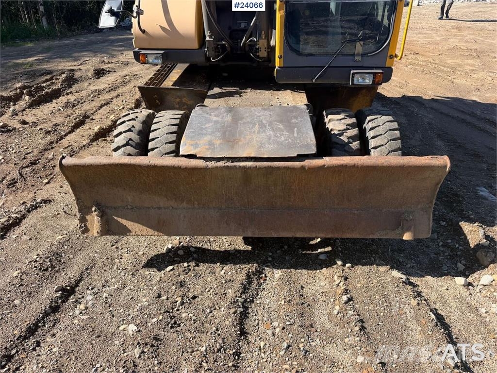 Volvo EW160B w/ rototilt and two buckets. WATCH VIDEO Wielgraafmachines