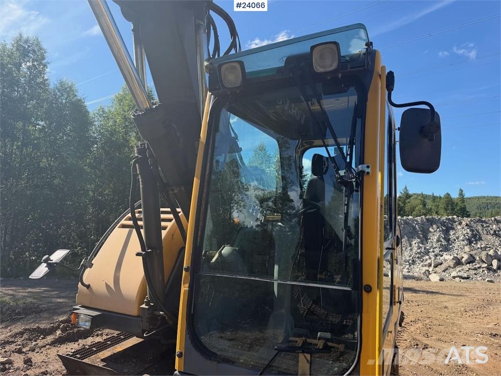 Volvo EW160B w/ rototilt and two buckets. WATCH VIDEO Wielgraafmachines