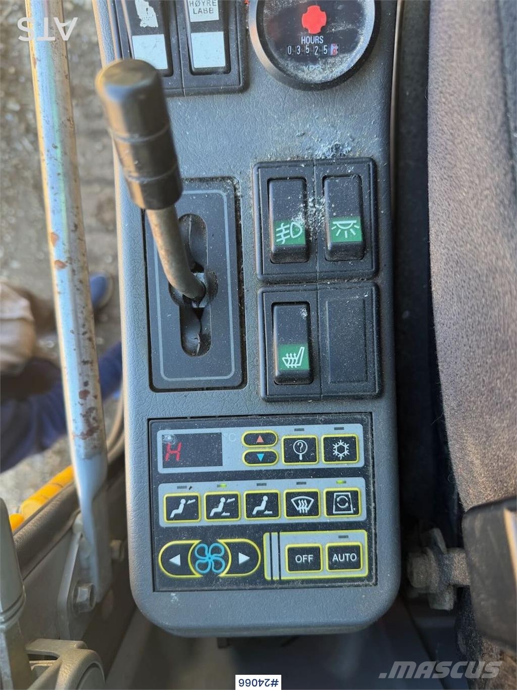 Volvo EW160B w/ rototilt and two buckets. WATCH VIDEO Wielgraafmachines