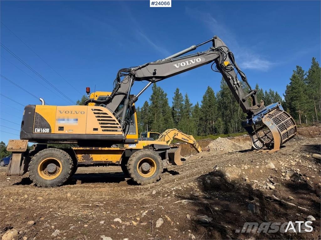 Volvo EW160B w/ rototilt and two buckets. WATCH VIDEO Wielgraafmachines
