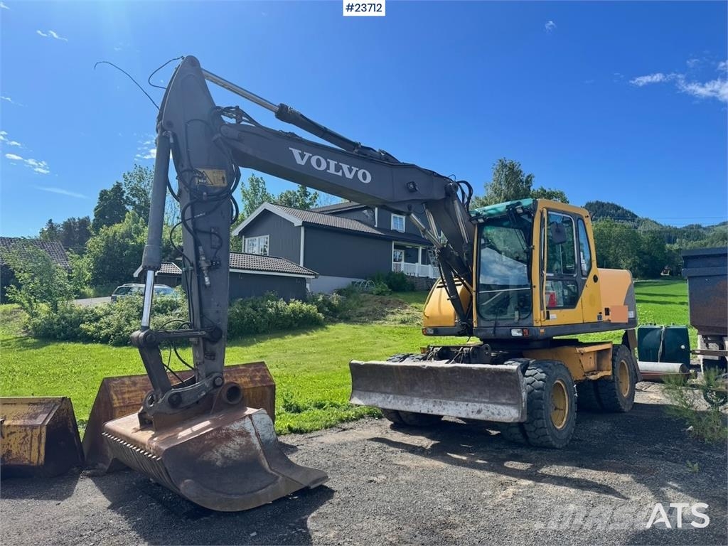 Volvo EW160B Wheeled Excavator with Rototilt and 2 Bucke Hjulgravere