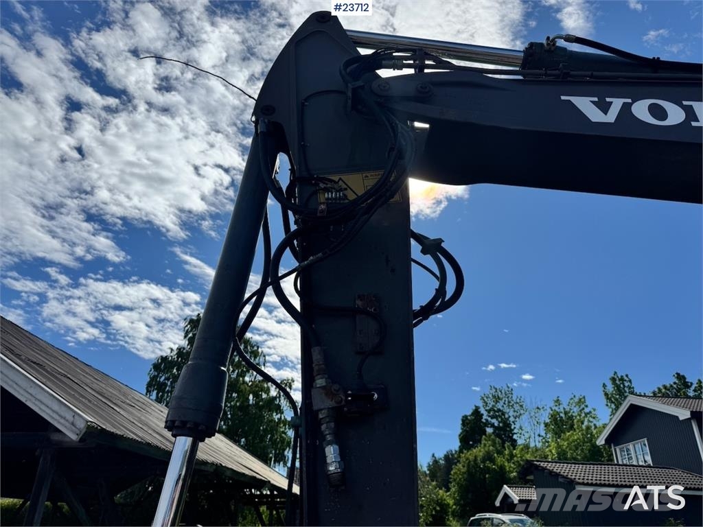 Volvo EW160B Wheeled Excavator with Rototilt and 2 Bucke Hjulgravere