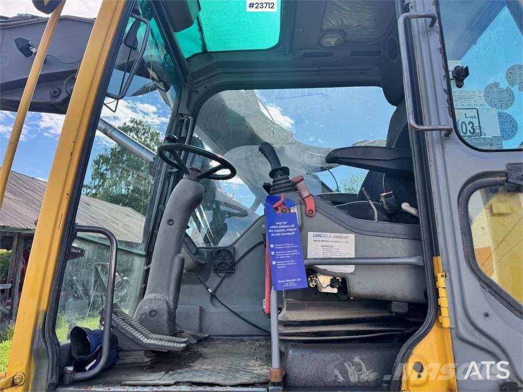 Volvo EW160B Wheeled Excavator with Rototilt and 2 Bucke Hjulgravere