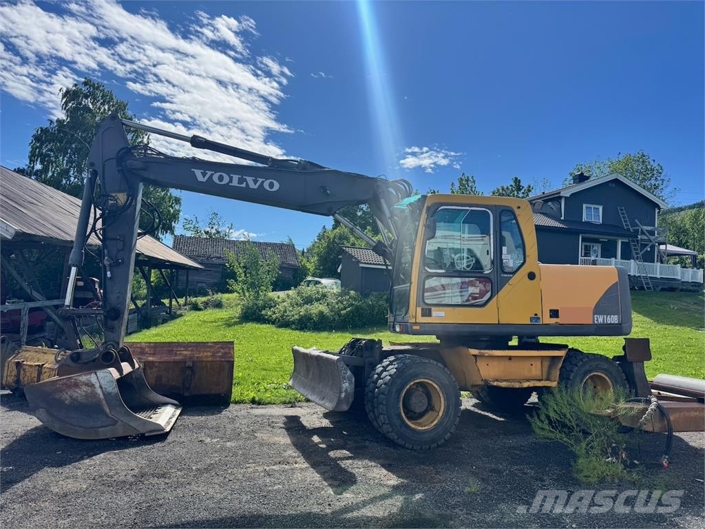 Volvo EW160B Wheeled Excavator with Rototilt and 2 Bucke Hjulgravere