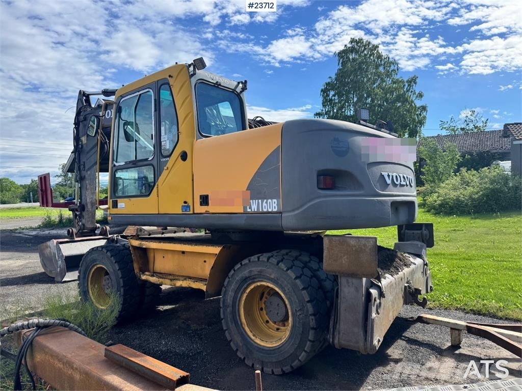 Volvo EW160B Wheeled Excavator with Rototilt and 2 Bucke Hjulgravere