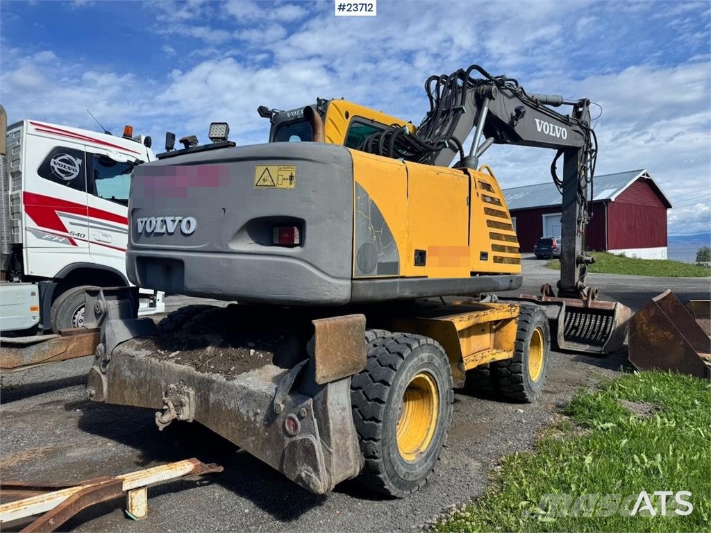 Volvo EW160B Wheeled Excavator with Rototilt and 2 Bucke Hjulgravere