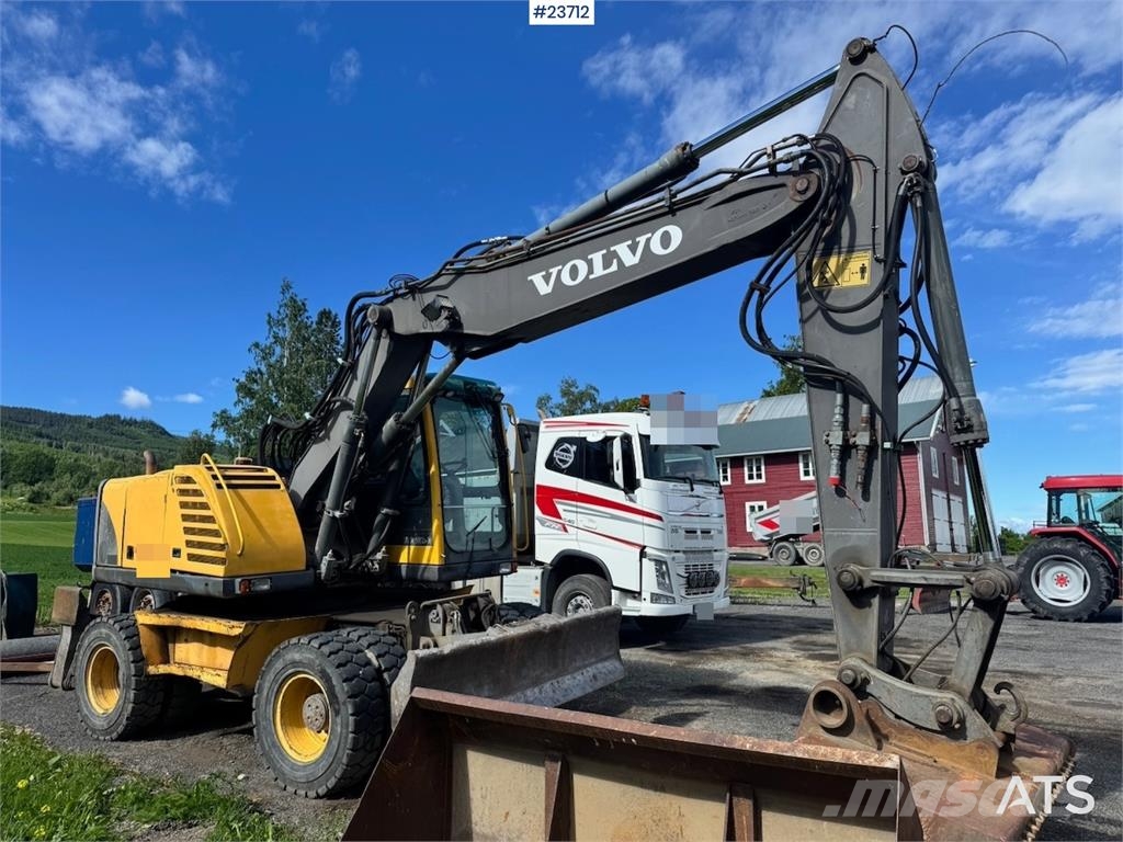 Volvo EW160B Wheeled Excavator with Rototilt and 2 Bucke Hjulgravere