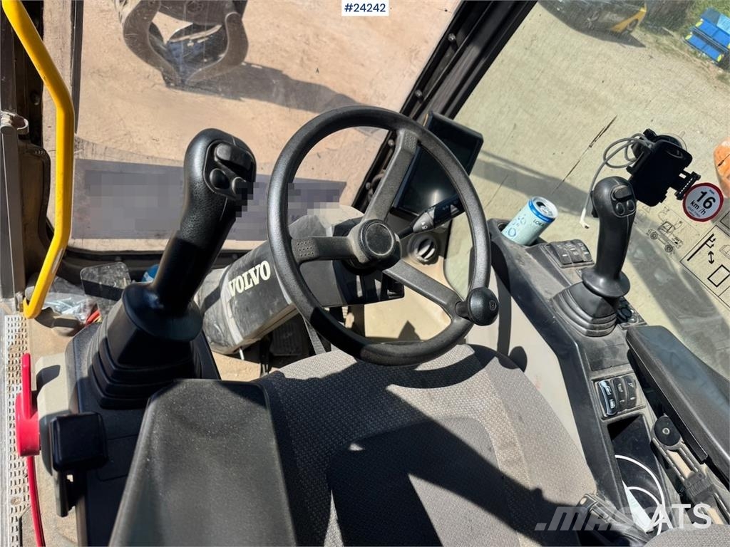 Volvo EW160E Wheeled Excavator w/ Elevating Cab and Grap Hjulgravere