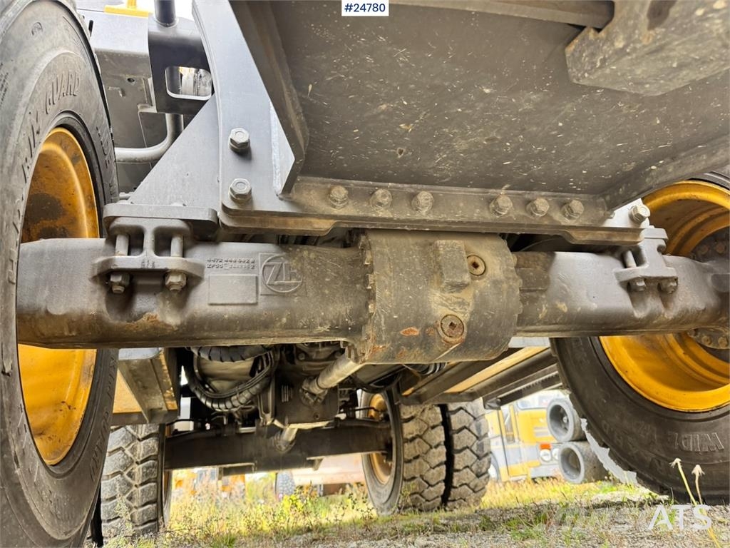 Volvo EW160E Wheeled Excavator with Rototilt and Grading Колёсные экскаваторы