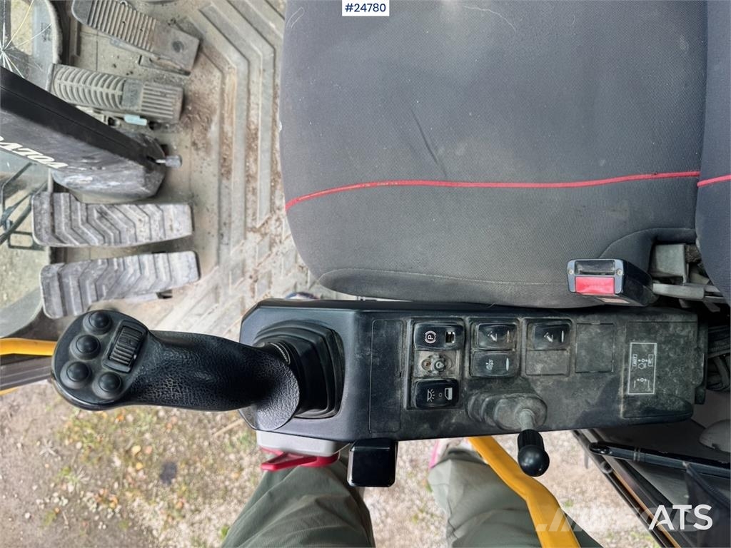 Volvo EW160E Wheeled Excavator with Rototilt and Grading Колёсные экскаваторы