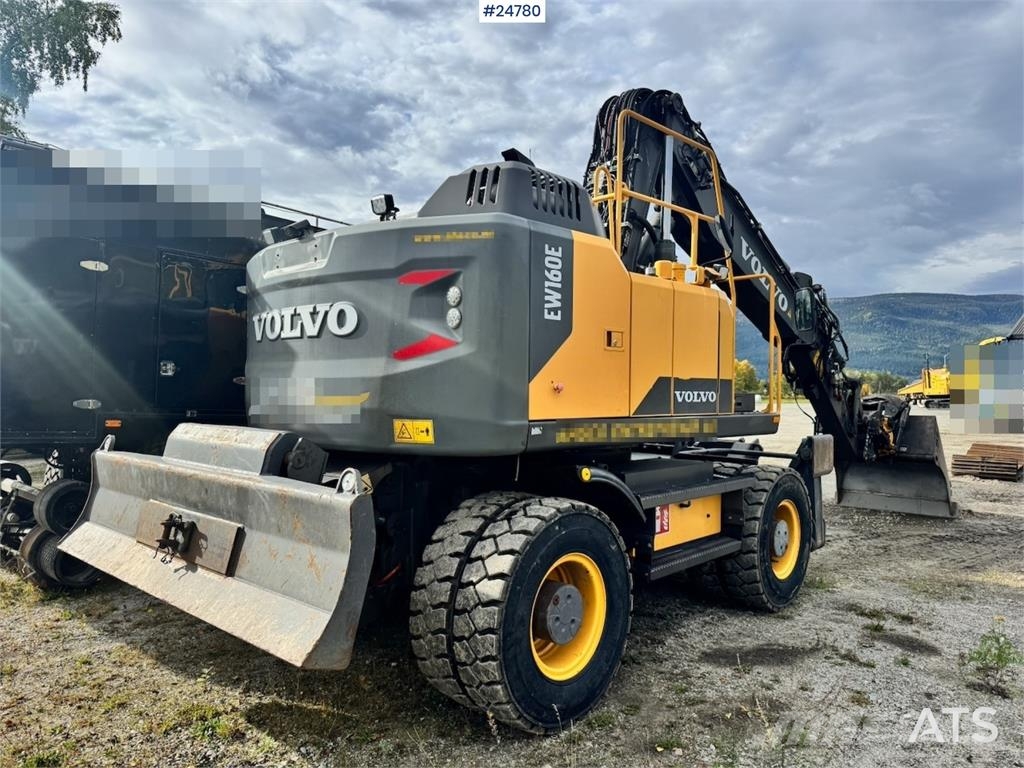 Volvo EW160E Wheeled Excavator with Rototilt and Grading Колёсные экскаваторы
