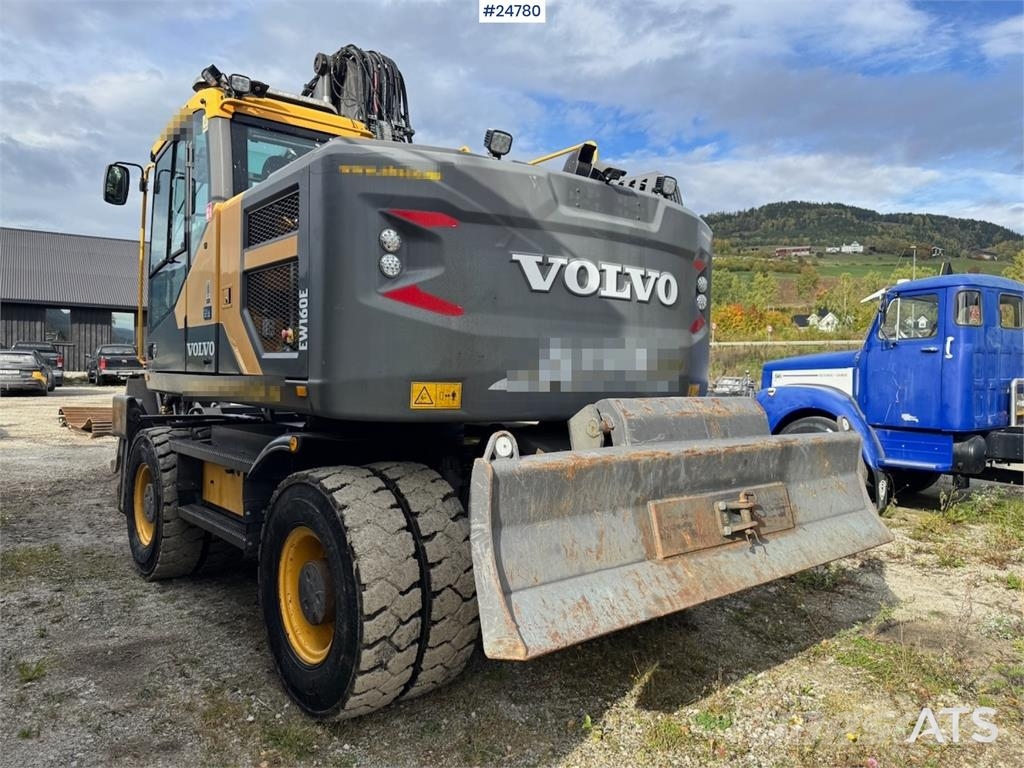 Volvo EW160E Wheeled Excavator with Rototilt and Grading Колёсные экскаваторы