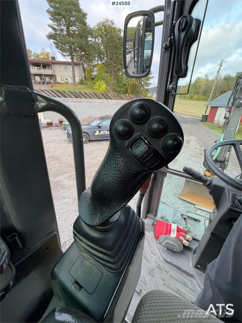 Volvo EW60E Wheeled excavator with tiltrotator and 2 buc Hjulgravere