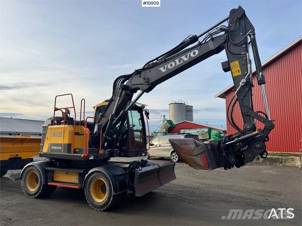 Volvo EWR130 Wheeled Excavator with Rototilt and 2 Bucke Beltegraver