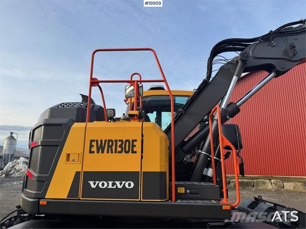 Volvo EWR130 Wheeled Excavator with Rototilt and 2 Bucke Beltegraver
