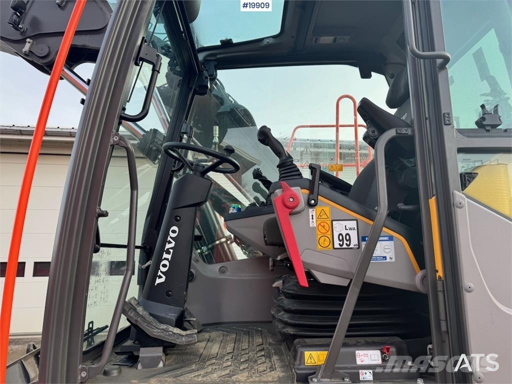 Volvo EWR130 Wheeled Excavator with Rototilt and 2 Bucke Beltegraver