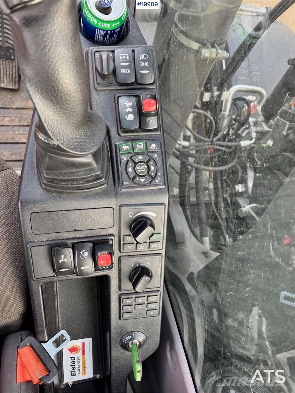 Volvo EWR130 Wheeled Excavator with Rototilt and 2 Bucke Beltegraver