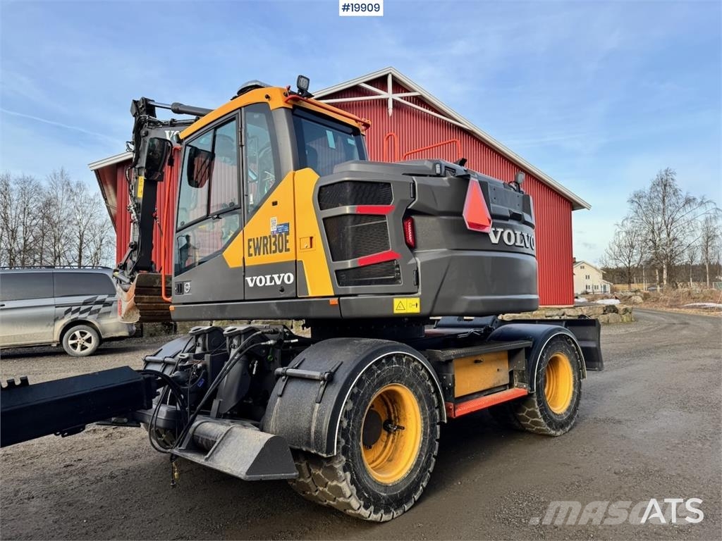 Volvo EWR130 Wheeled Excavator with Rototilt and 2 Bucke Beltegraver