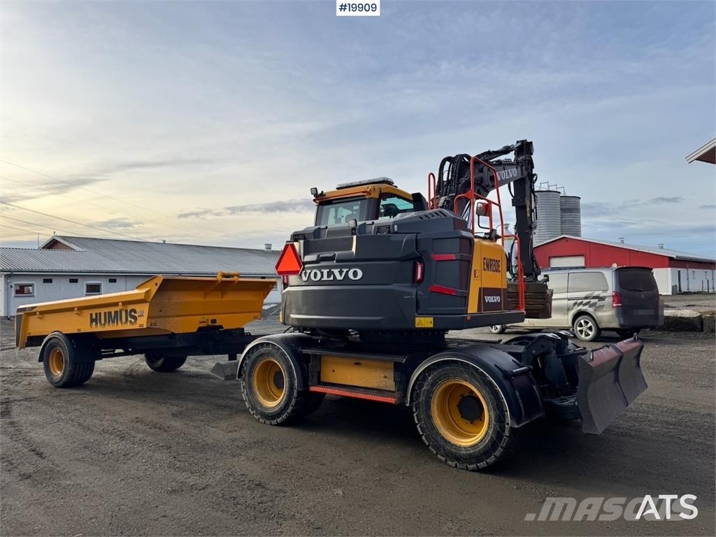 Volvo EWR130 Wheeled Excavator with Rototilt and 2 Bucke Beltegraver